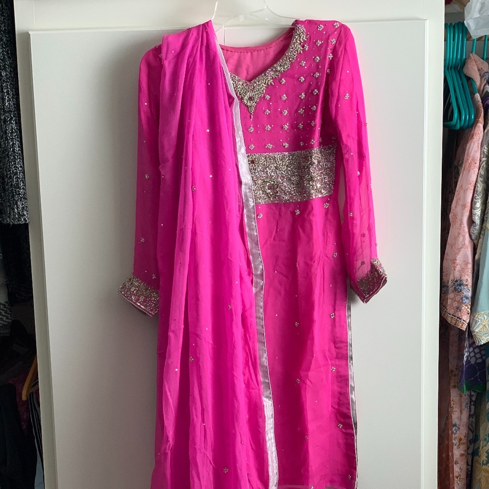 Hand Embroidered Pakistani Outfit
